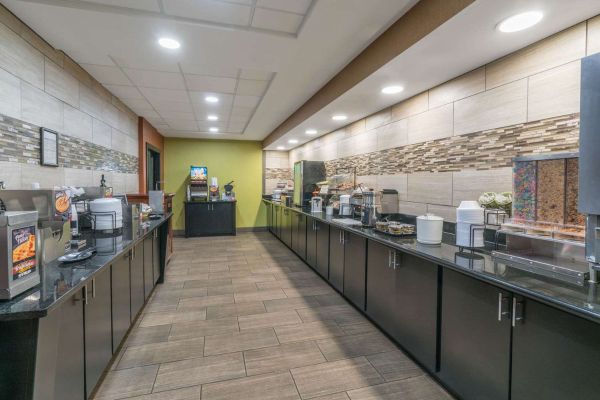 La Quinta Inns and Suites Clarksville